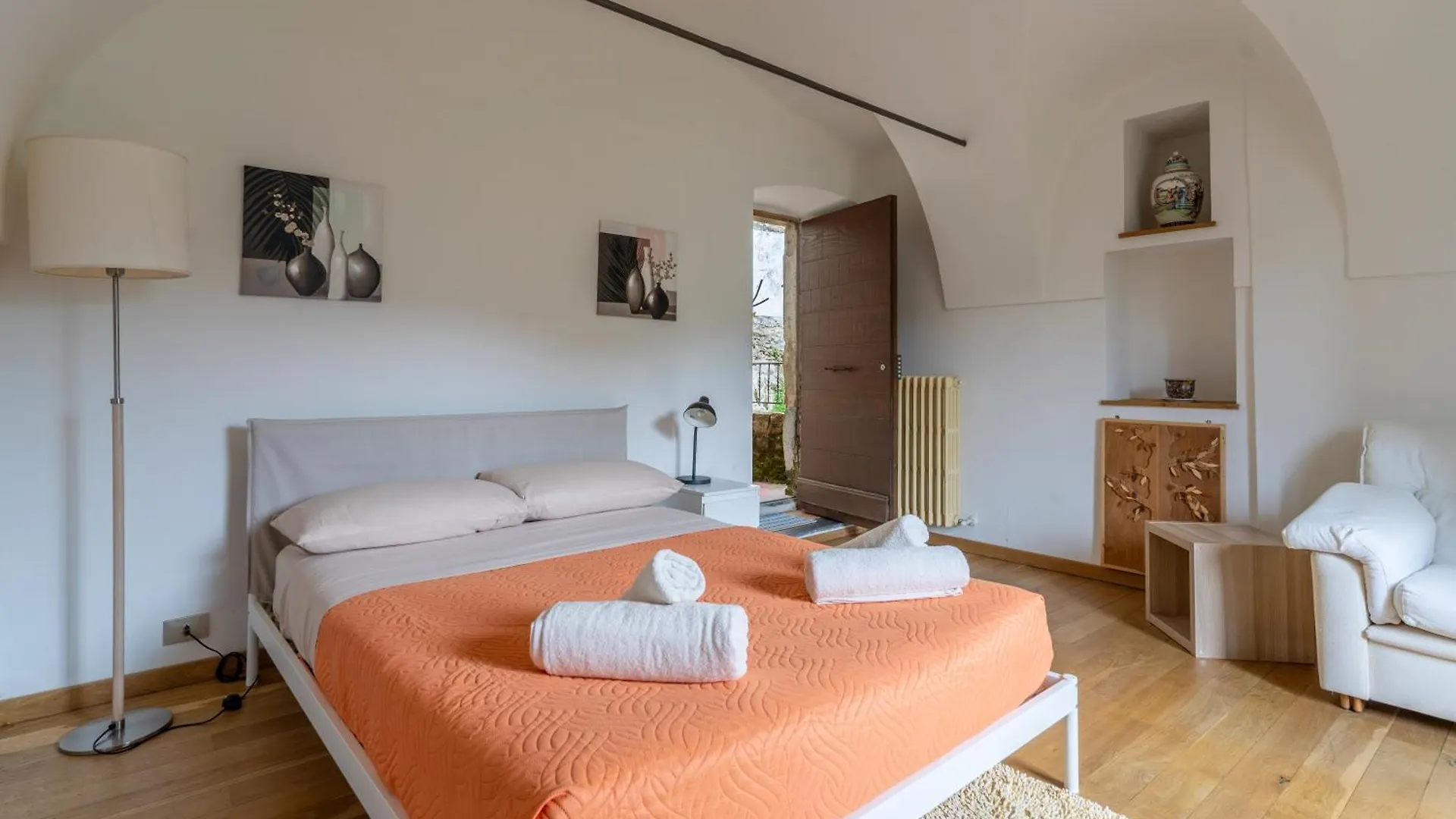 Le Chat Apricale Holiday home